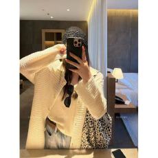 批发姜雯'杏子白'慵懒镂空肌理感春季新款羊毛针织开衫<b class='q'>外套</b>女高级感