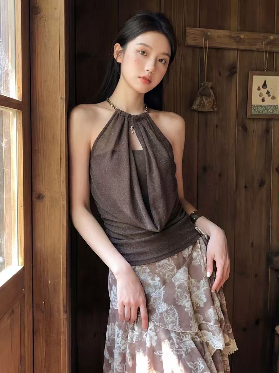 섹시함 핫걸 행침 목 스타일 조끼 여성 다음 시즌 새로운 휴가 바람 몸매 가꾸기 슬림해 보이는 자이언트 잘 생긴 아름다운 민소매 맨위