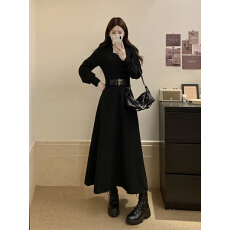 批发实拍 大码女装假两件女<b class='q'>秋</b>冬新款长袖高领拼接显瘦收腰打底小黑裙