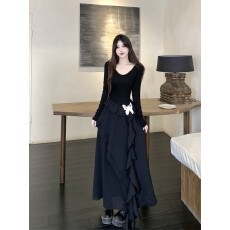 批发实拍大码松本丧丧蝴蝶裙小黑裙不规则裙边纯色长袖连衣裙收腰显瘦