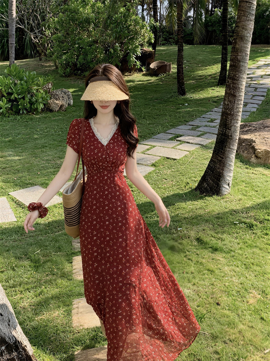 2026 빅 사이즈 한국 스타일 석류 치마 봄 여름 프랑스식 레트로 디자인 센스 V넥 반팔 꽃무늬 품격 드레스