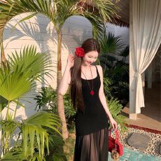 批发<b class='q'>网纱</b>拼接针织吊带连衣裙女夏季白色修身度假裙子温柔收腰a字<b class='q'>长裙</b>