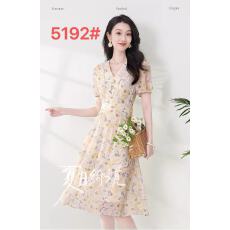 批发法式V领碎花<b class='q'>雪纺</b>连衣裙女2026新款夏季短袖减龄中长裙子