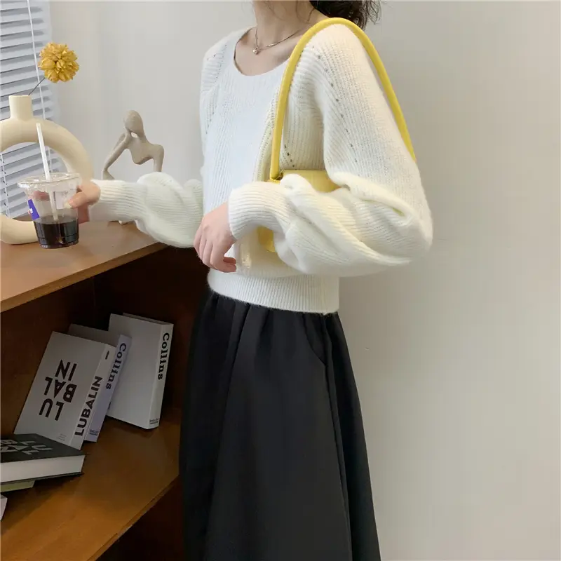 러블리 스퀘어넥 루즈핏 니트 상세 이미지 11