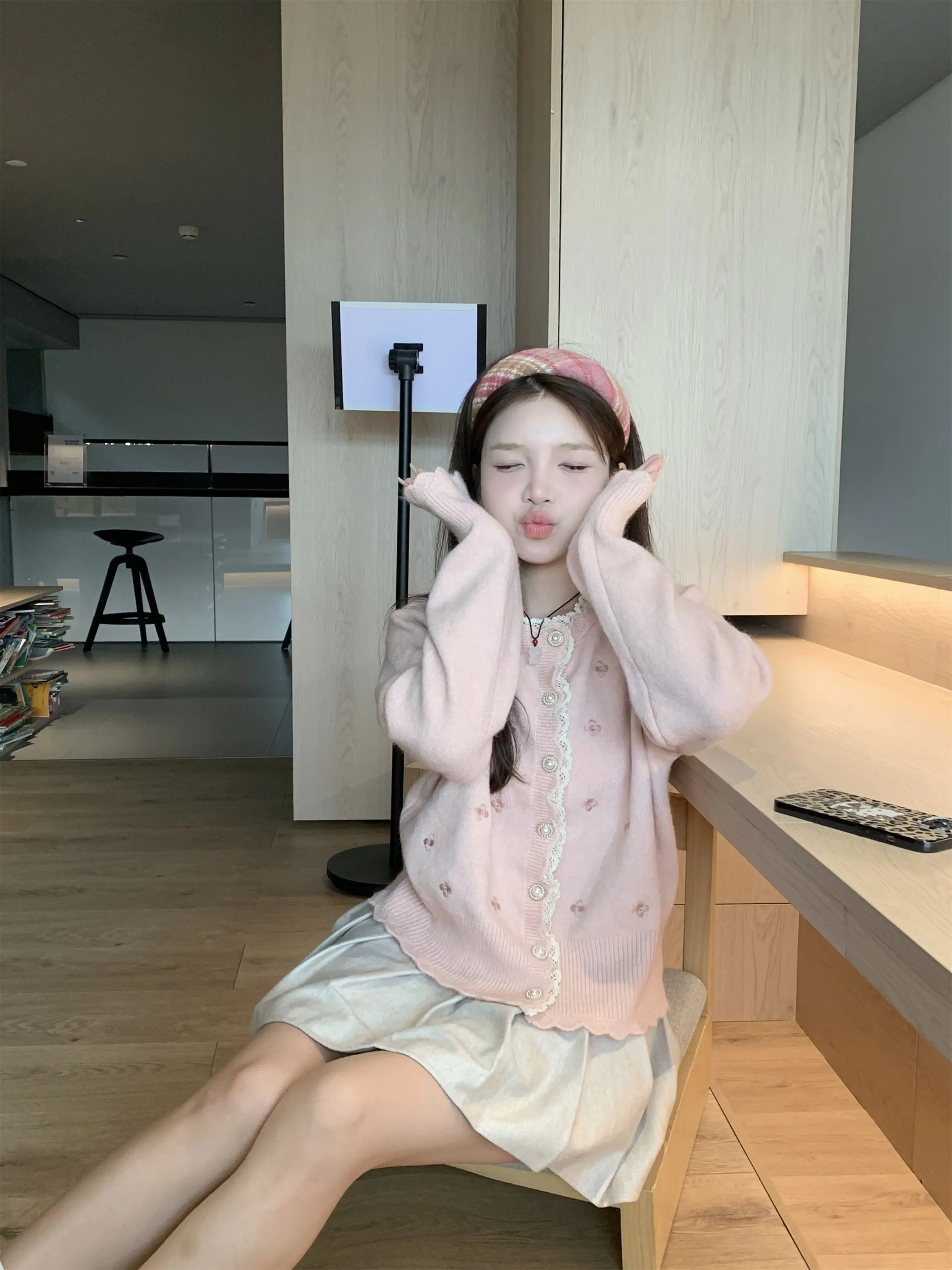 자수 레이스 니트 카디건 상세 이미지 21