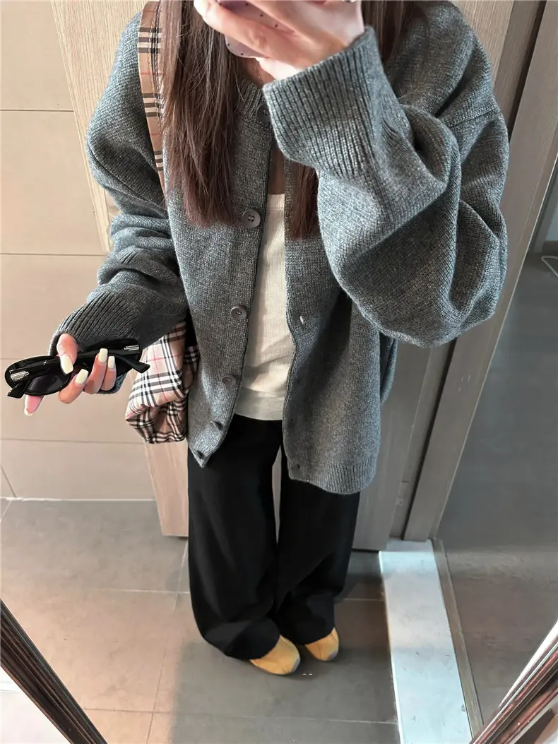 루즈핏 니트 가디건 상세 이미지 3