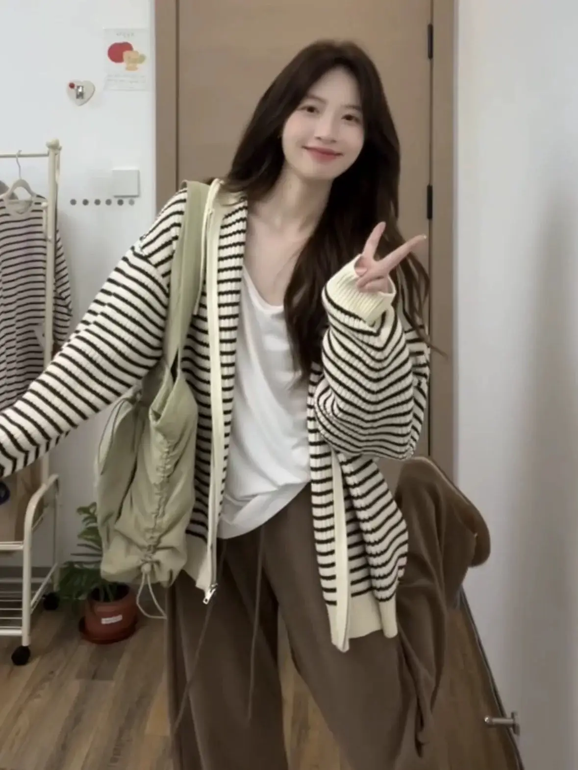 한국인기 루즈핏 스트라이프 가디건 상세 이미지 2
