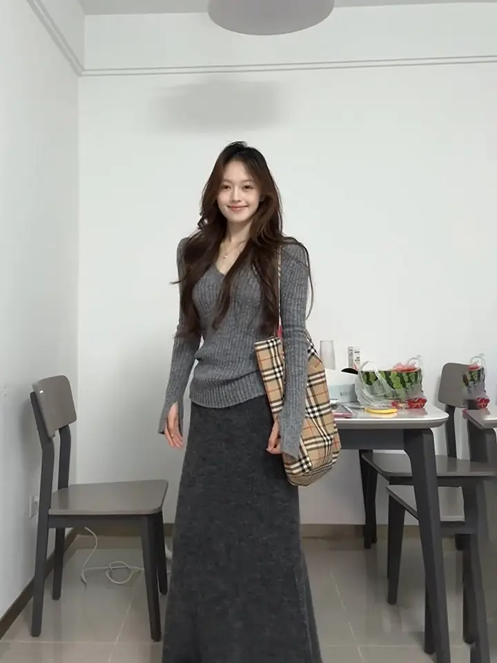 V넥 니트 카디건 상세 이미지 2