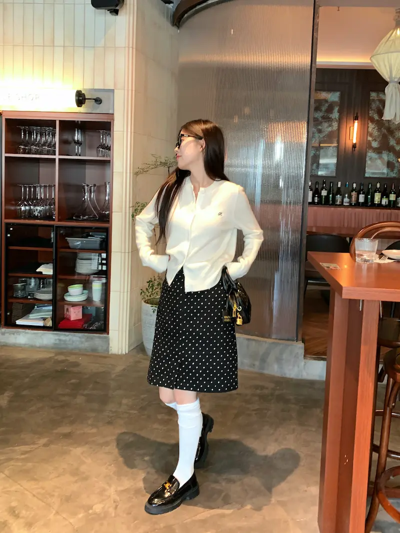 루즈핏 슬림 효과 니트 카디건 상세 이미지 15