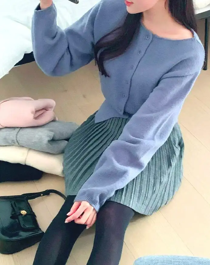 프랑스풍 심플 라운드넥 단추 장식 긴소매 니트 카디건 상세 이미지 5