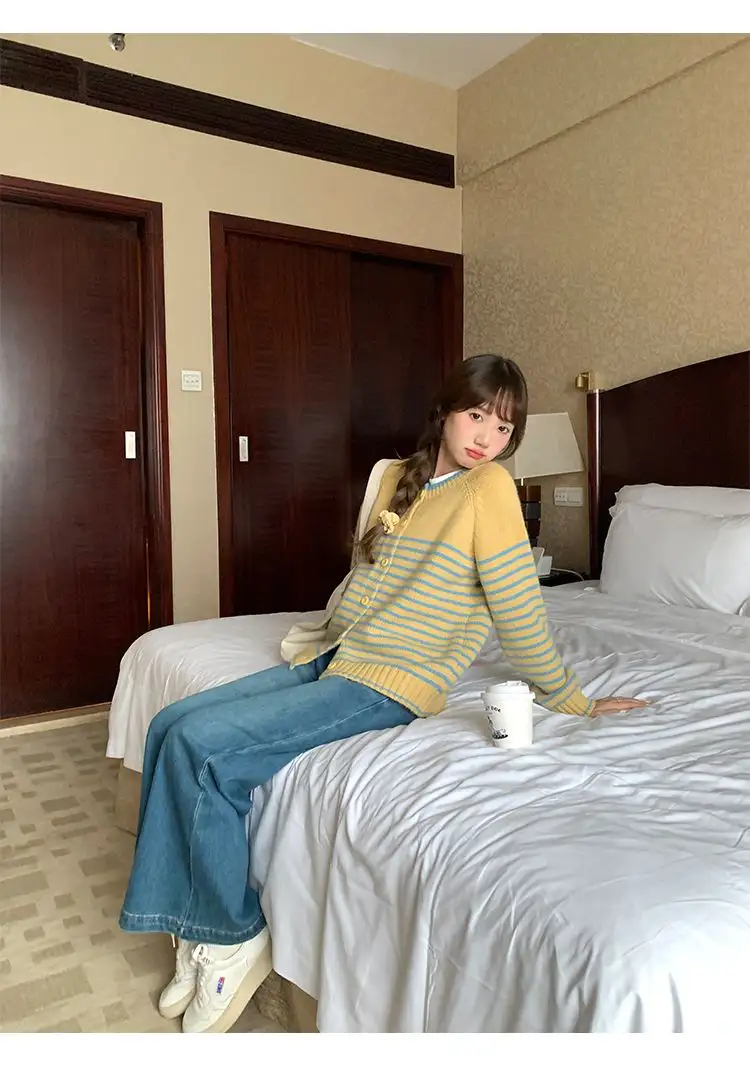 한국인기 레트로 스트라이프 루즈핏 니트 가디건 상세 이미지 4