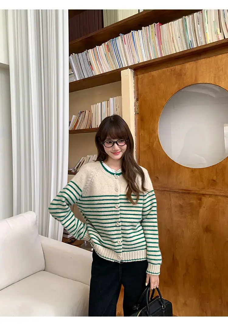 한국인기 레트로 스트라이프 루즈핏 니트 가디건 상세 이미지 30