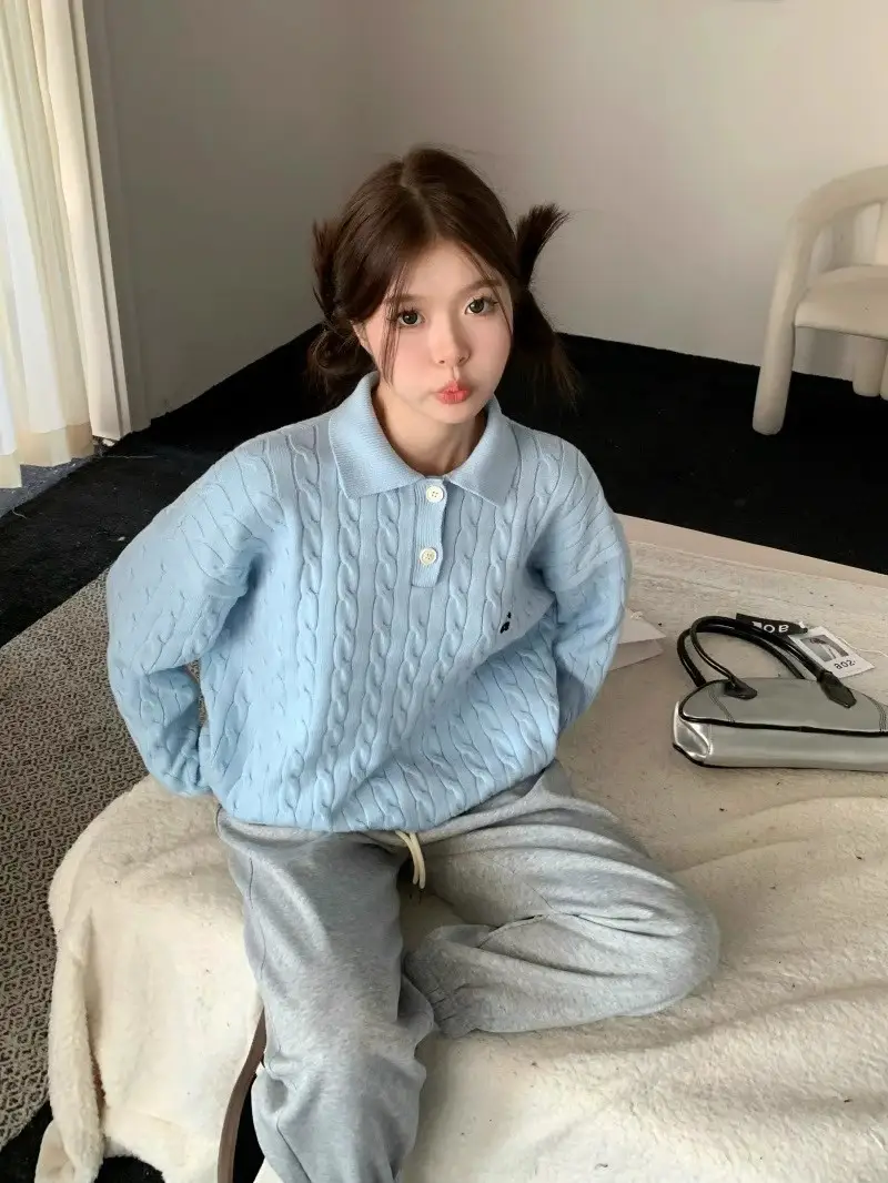 폴로넥 화이트 케이블 니트 상세 이미지 8