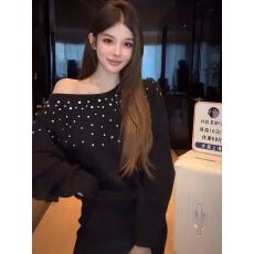 批发法式斜肩领口带钻<b class='q'>蝙蝠</b>袖针织<b class='q'>连衣裙</b>冬季松弛感收腰套头包臀短裙女