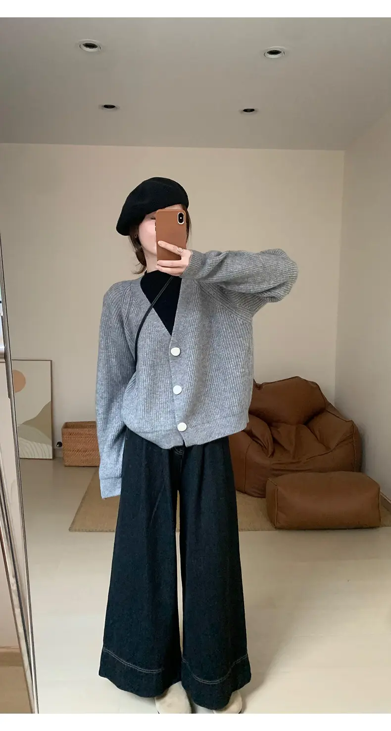 레트로 클래식 삼단 버튼 가디건 상세 이미지 2