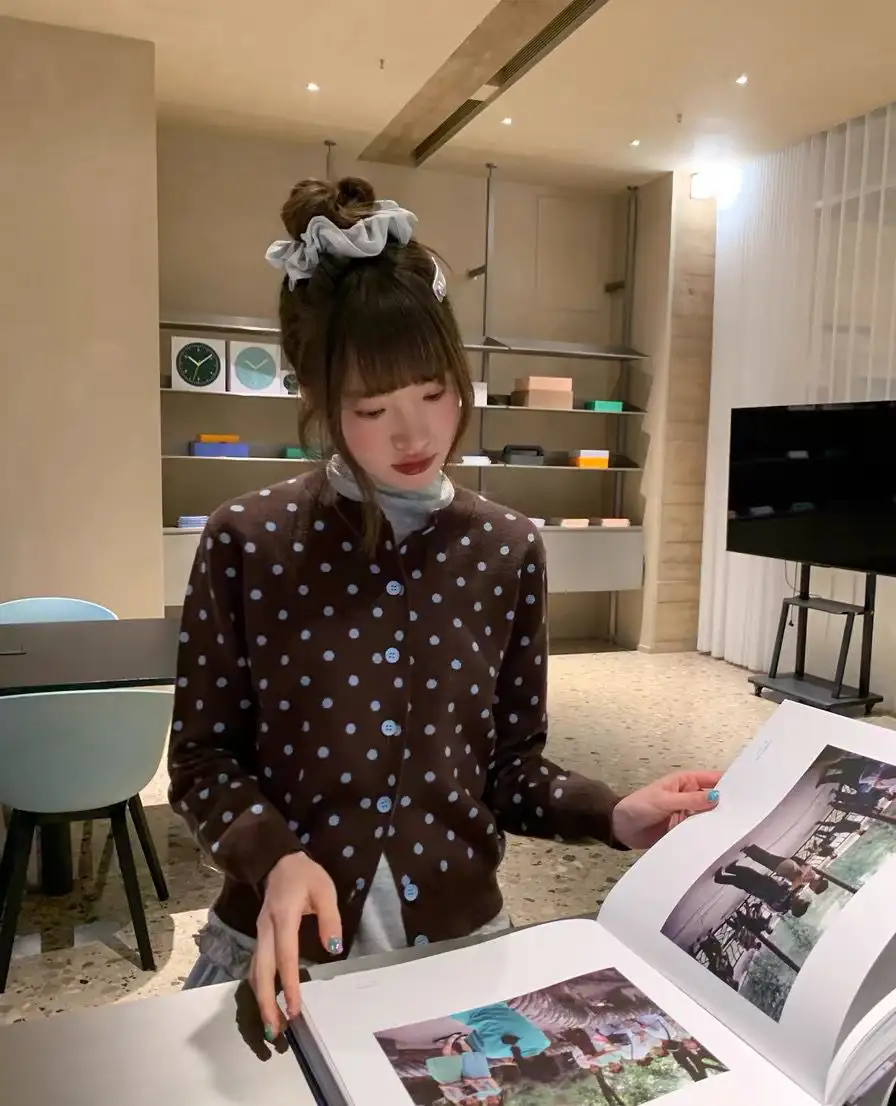 도트 배색 가디건 상세 이미지 2