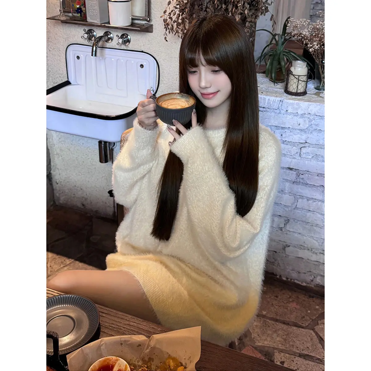 나비 장식 오프숄더 니트 상세 이미지 5