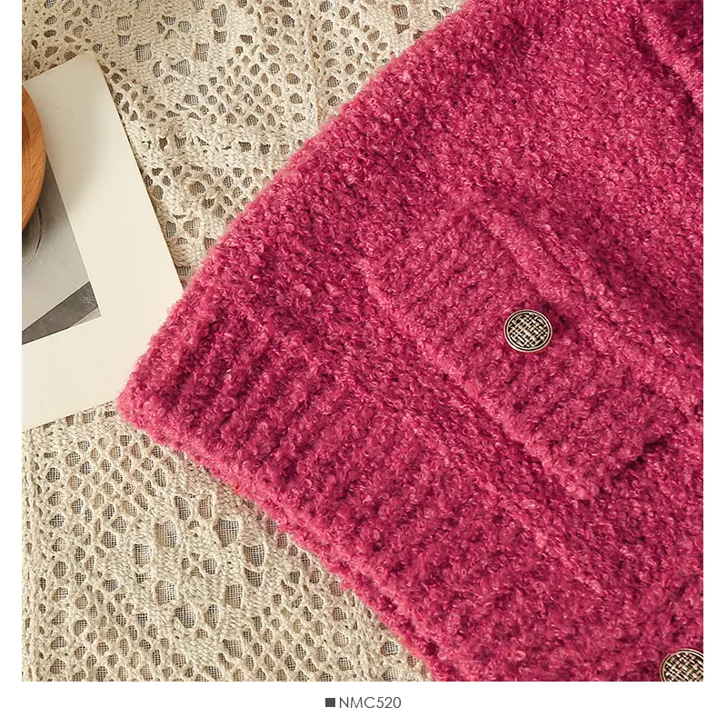 샤넬풍 금속 버튼 라운드넥 크롭 가디건 상세 이미지 10