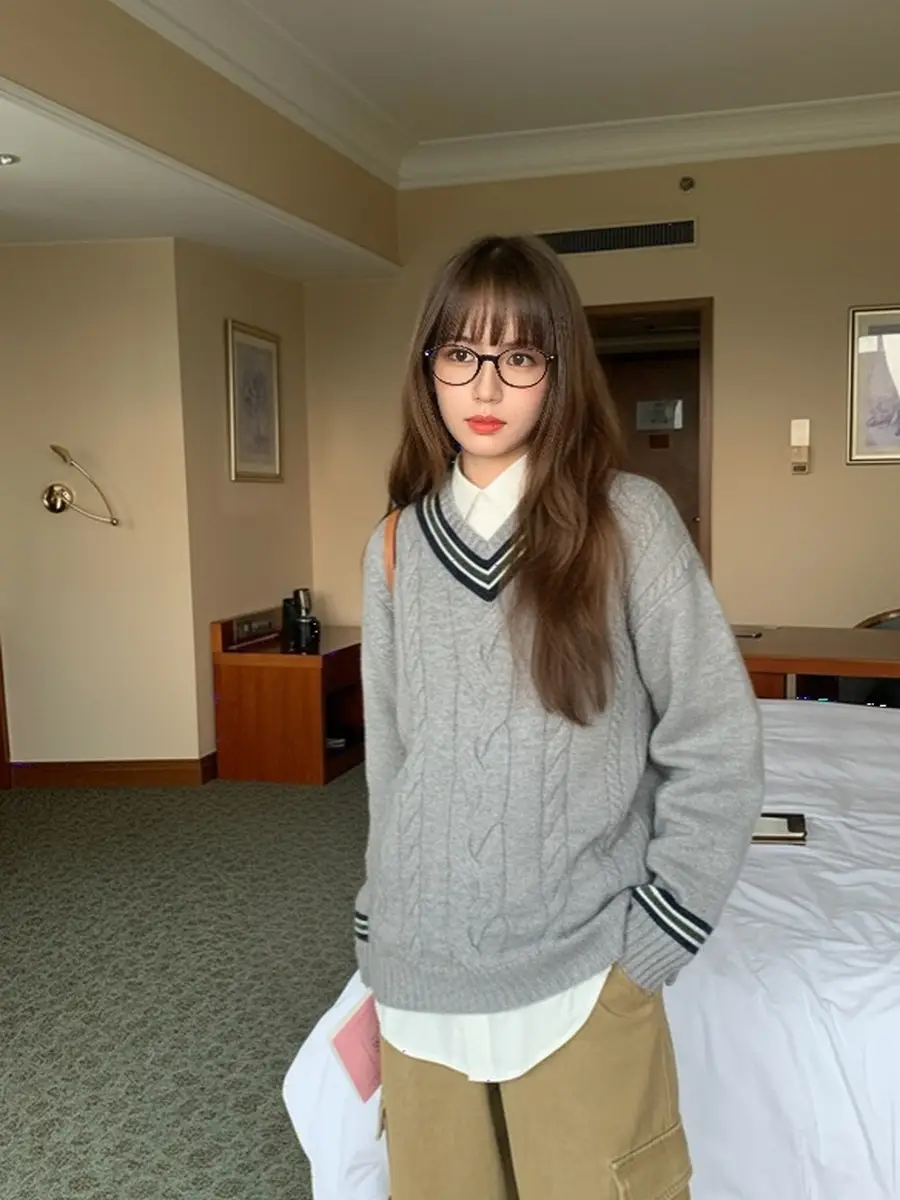 V넥 케이블 니트 상세 이미지 4