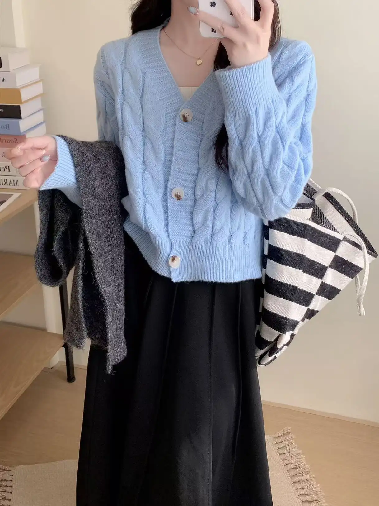 레트로 꽈배기 라운드넥 가디건 상세 이미지 2