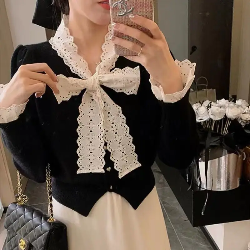 레이스 리본 V넥 크롭 가디건 상세 이미지 3
