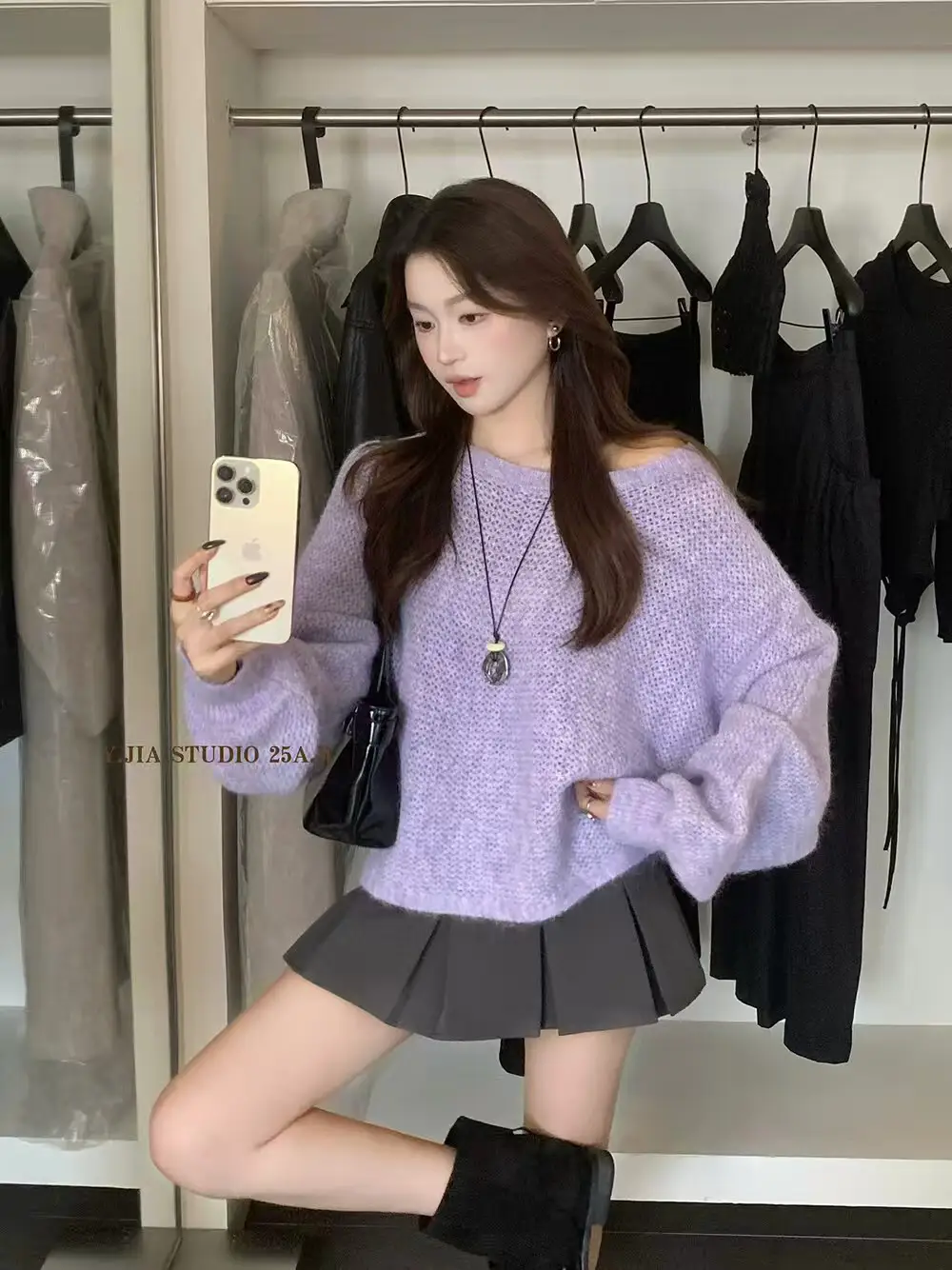 뒷면 리본 디테일 루즈 니트 상세 이미지 6