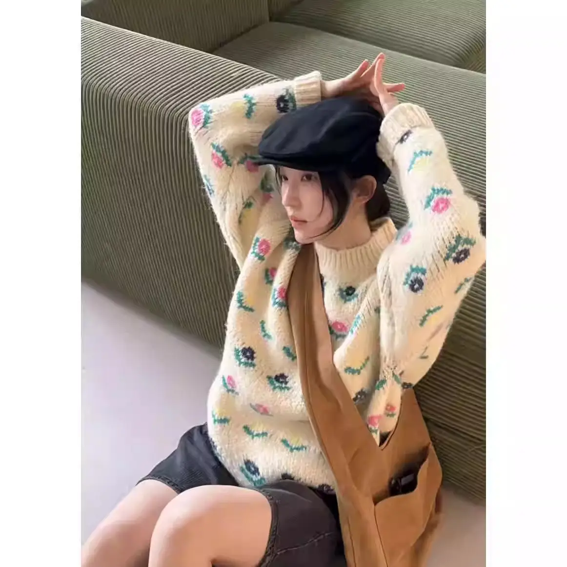 플라워 패턴 두툼한 니트 상세 이미지 3