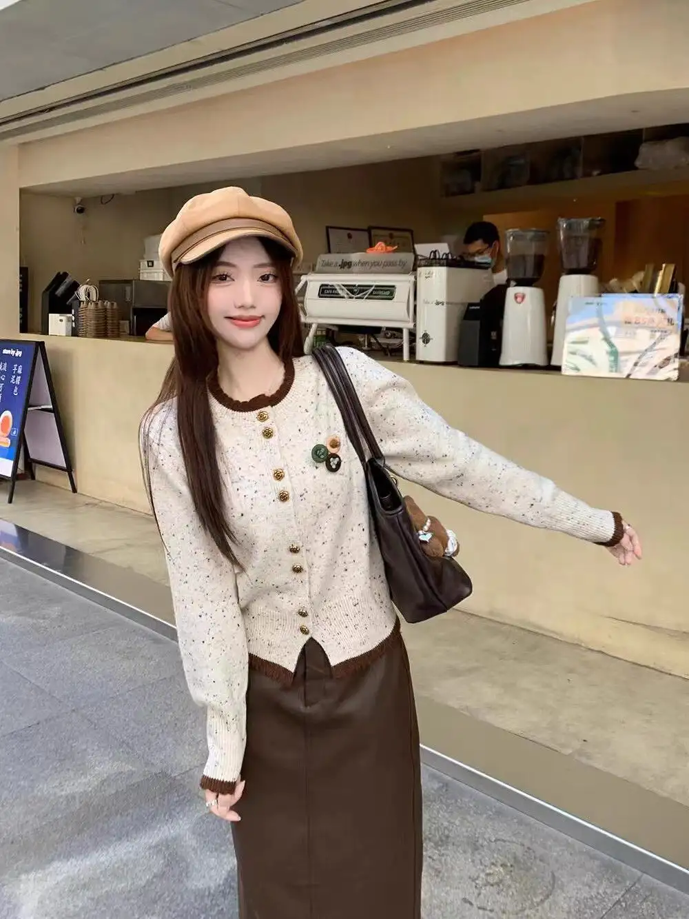 한국인기 레트로 라운드넥 배색 가디건 상세 이미지 2