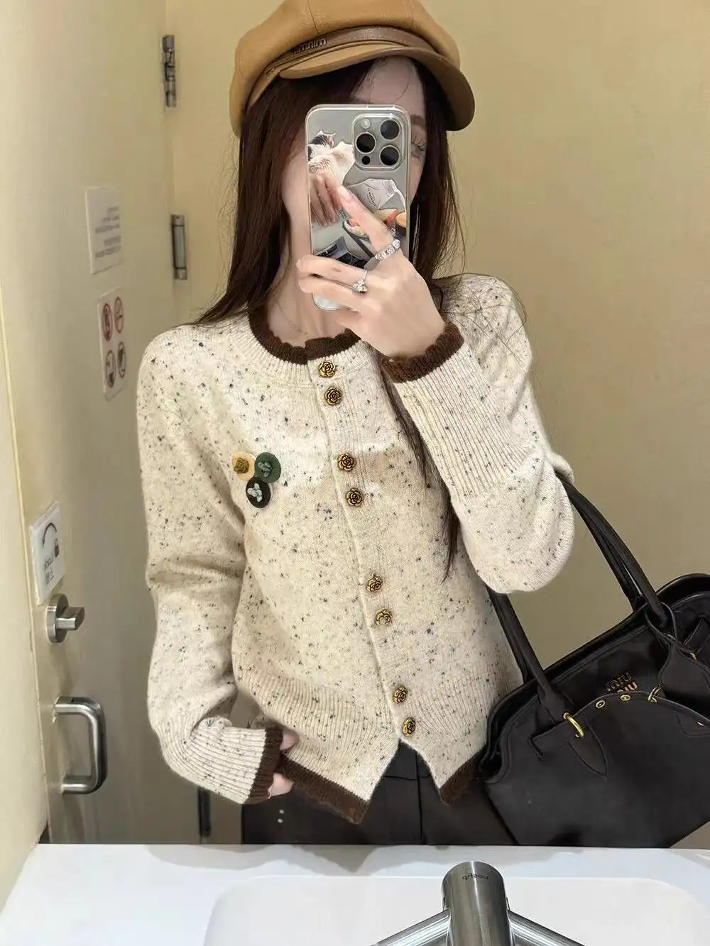 한국인기 레트로 라운드넥 배색 가디건 상세 이미지 3