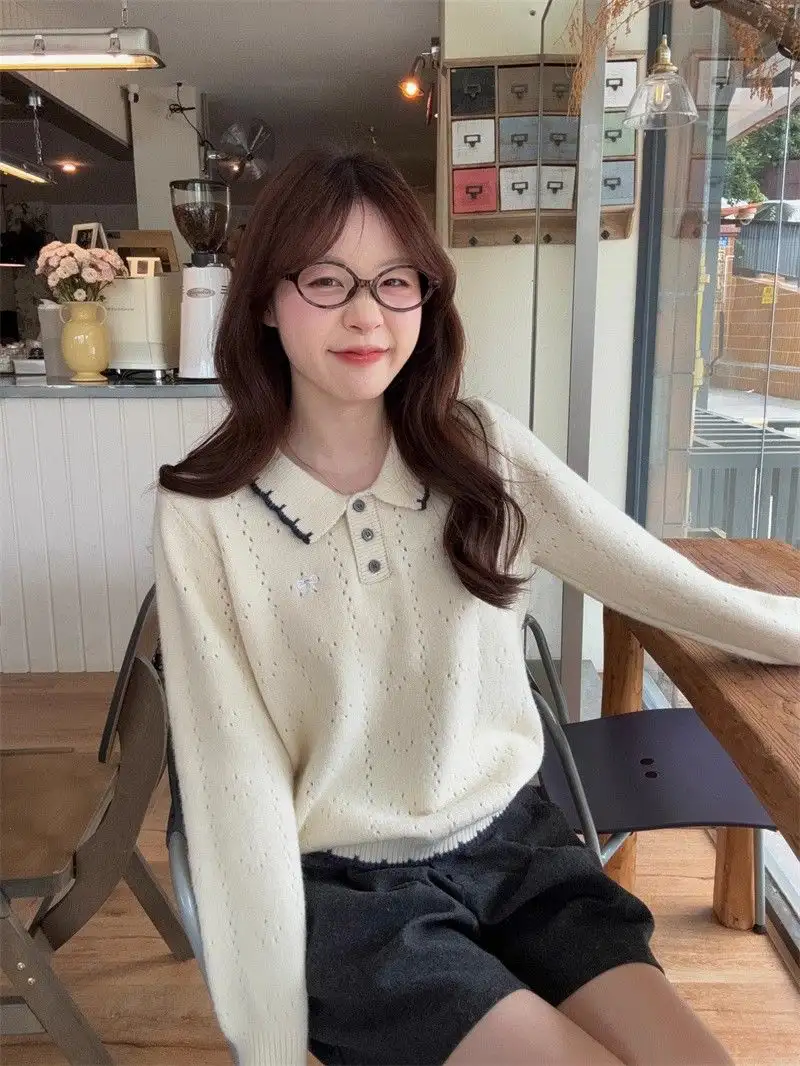 자수 폴드 칼라 긴소매 니트 상세 이미지 9