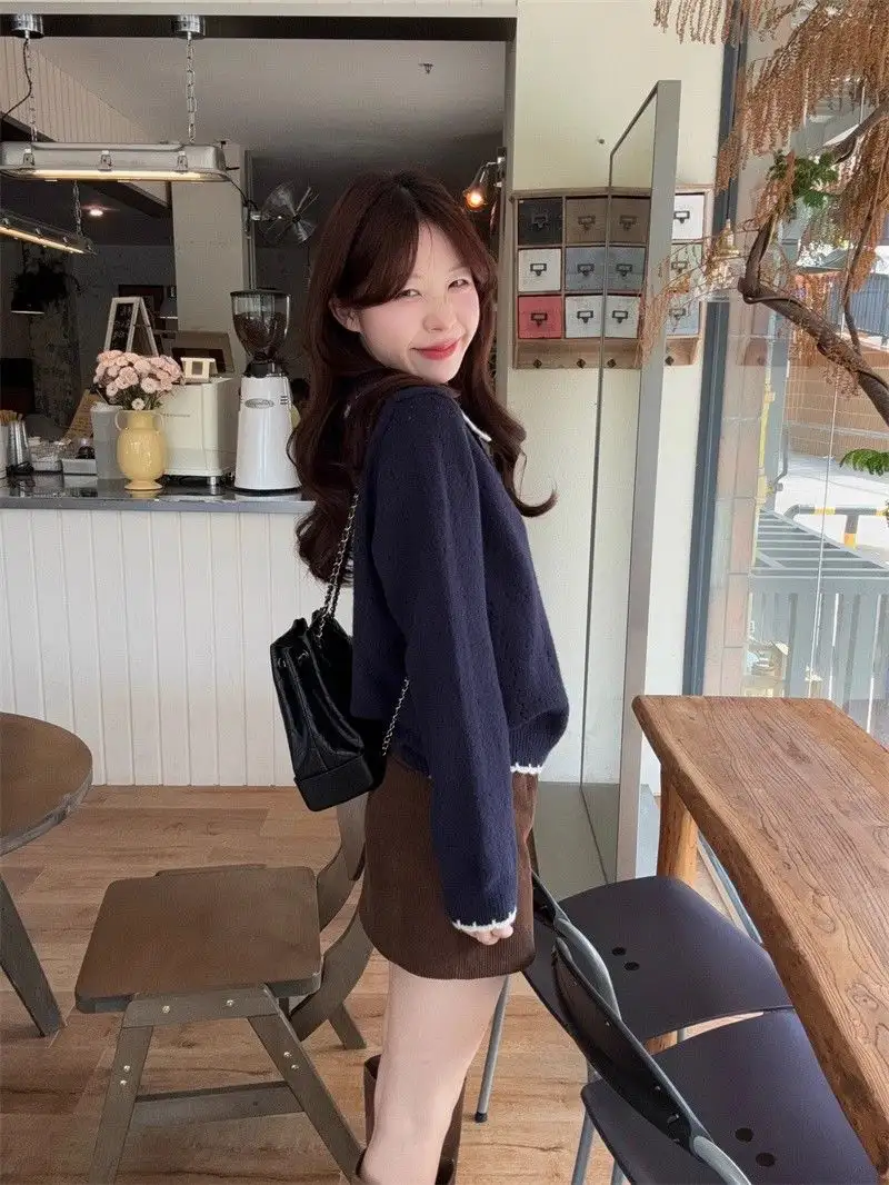 자수 폴드 칼라 긴소매 니트 상세 이미지 22