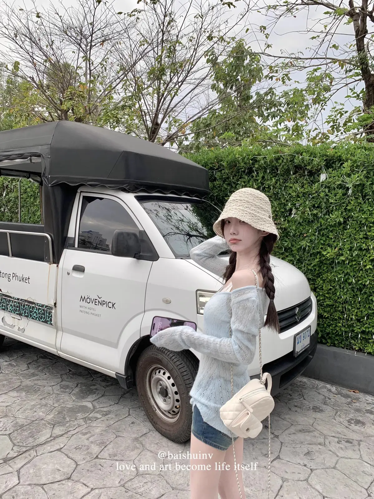 라운드넥 디자인 허리 조임 긴소매 니트 상세 이미지 20