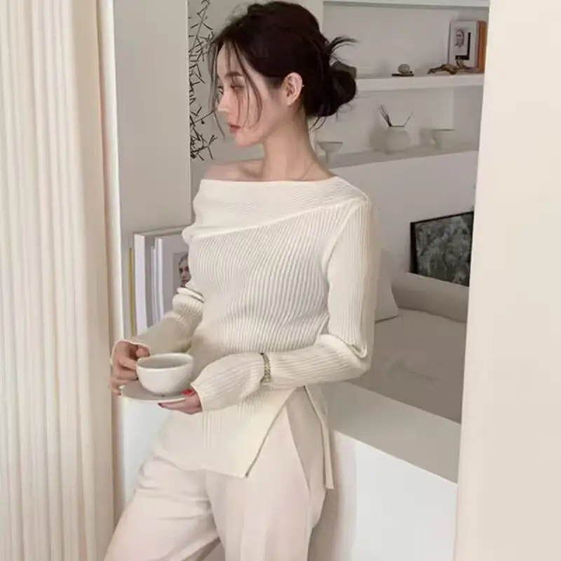 오프숄더 트임 긴소매 니트 상세 이미지 1