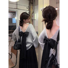 批发慵懒风宽松露背蝴蝶结<b class='q'>针织</b>毛衣<b class='q'>女装</b>秋冬复古灰色百搭上衣