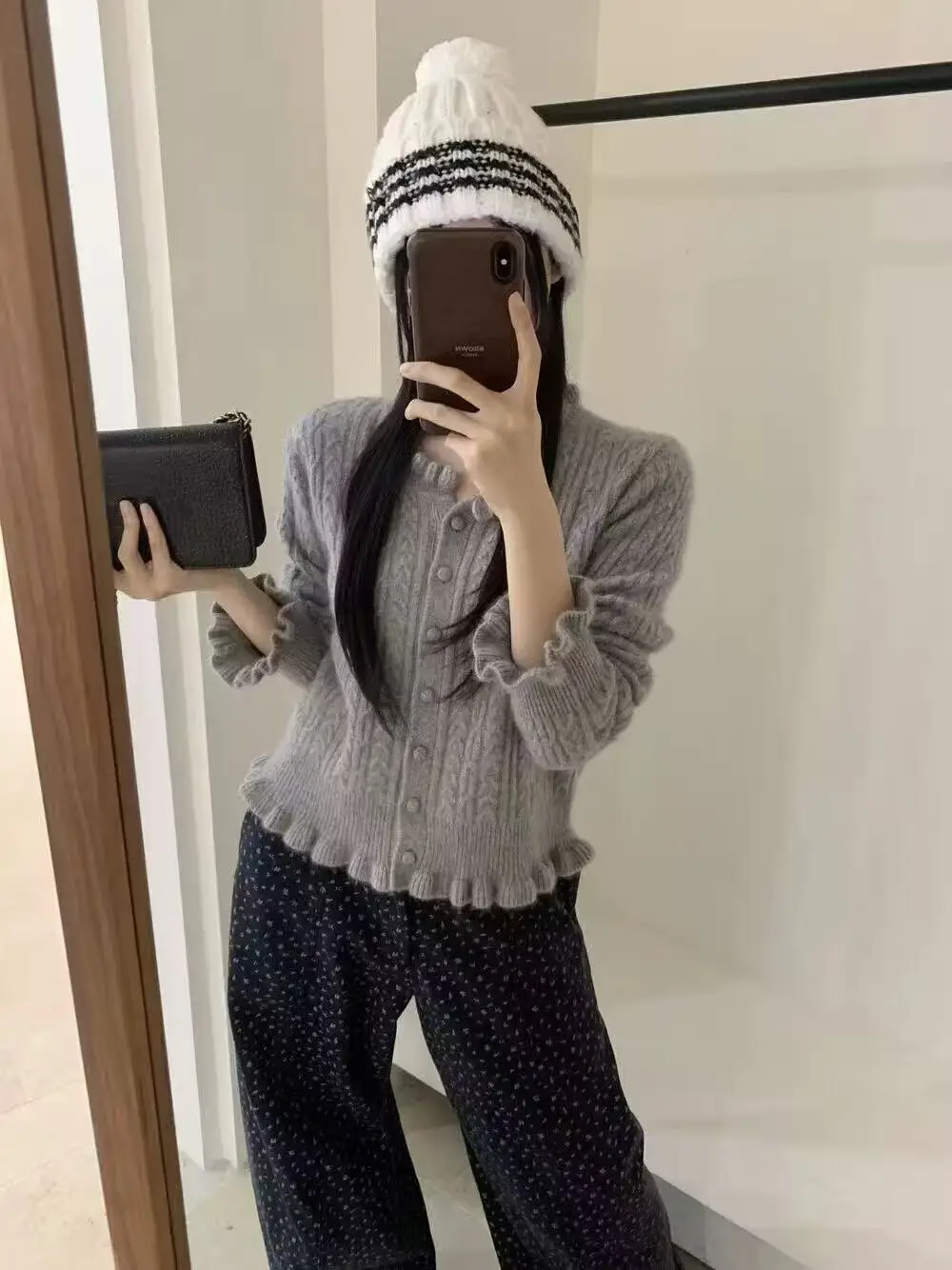 샤넬풍 라운드넥 울 가디건 상세 이미지 1