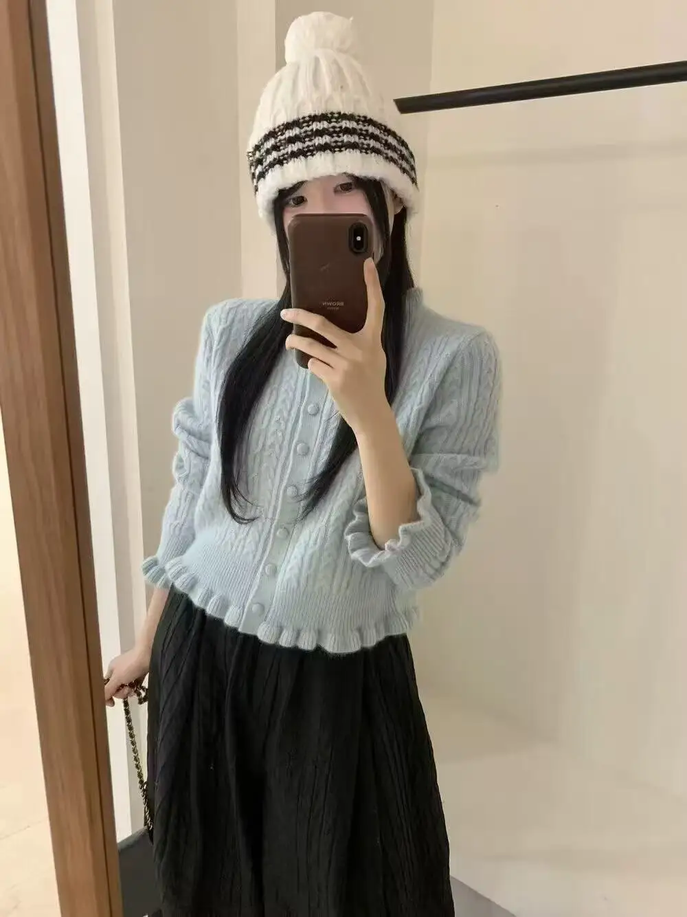 샤넬풍 라운드넥 울 가디건 상세 이미지 6