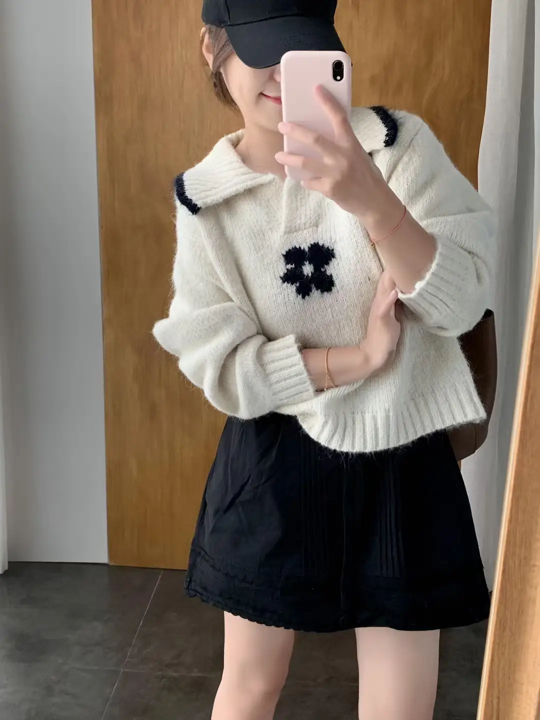 플라워 자카드 하프 칼라 니트 상세 이미지 2