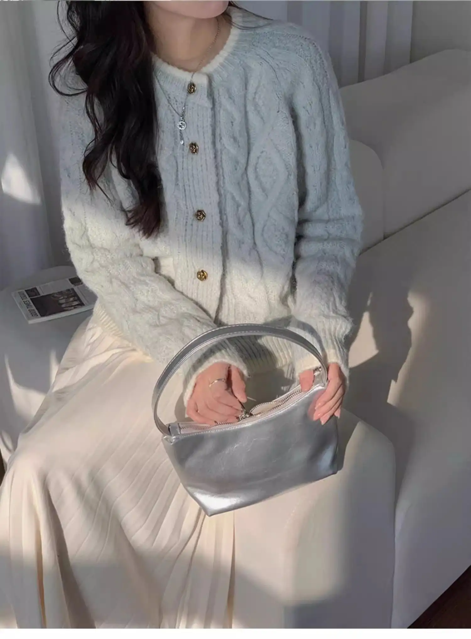 울 블루 크롭 꽈배기 가디건 상세 이미지 2