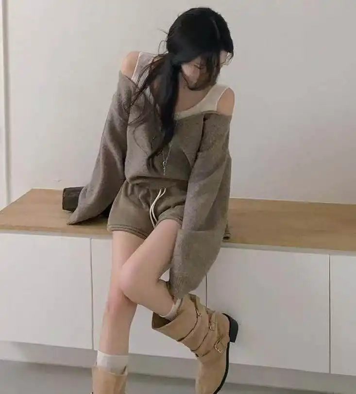 투톤 오프숄더 니트 상세 이미지 15