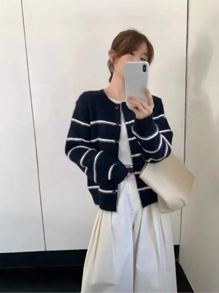 스트라이프 니트 카디건 상세 이미지 3