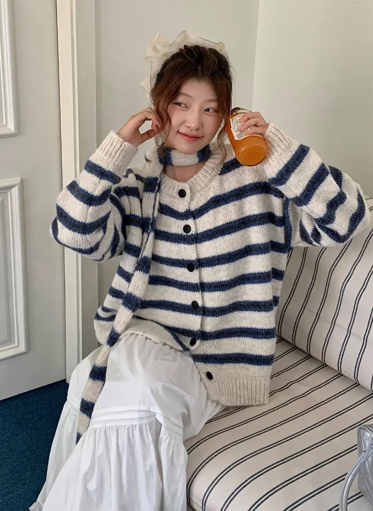 스트라이프 카디건 니트 상세 이미지 8