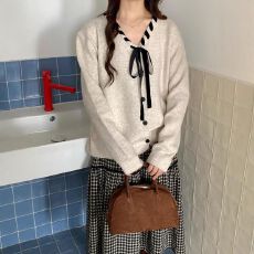 批发设计感系带V领单排扣针织开衫毛衣女秋<b class='q'>冬</b>季宽松气质显瘦上衣外套