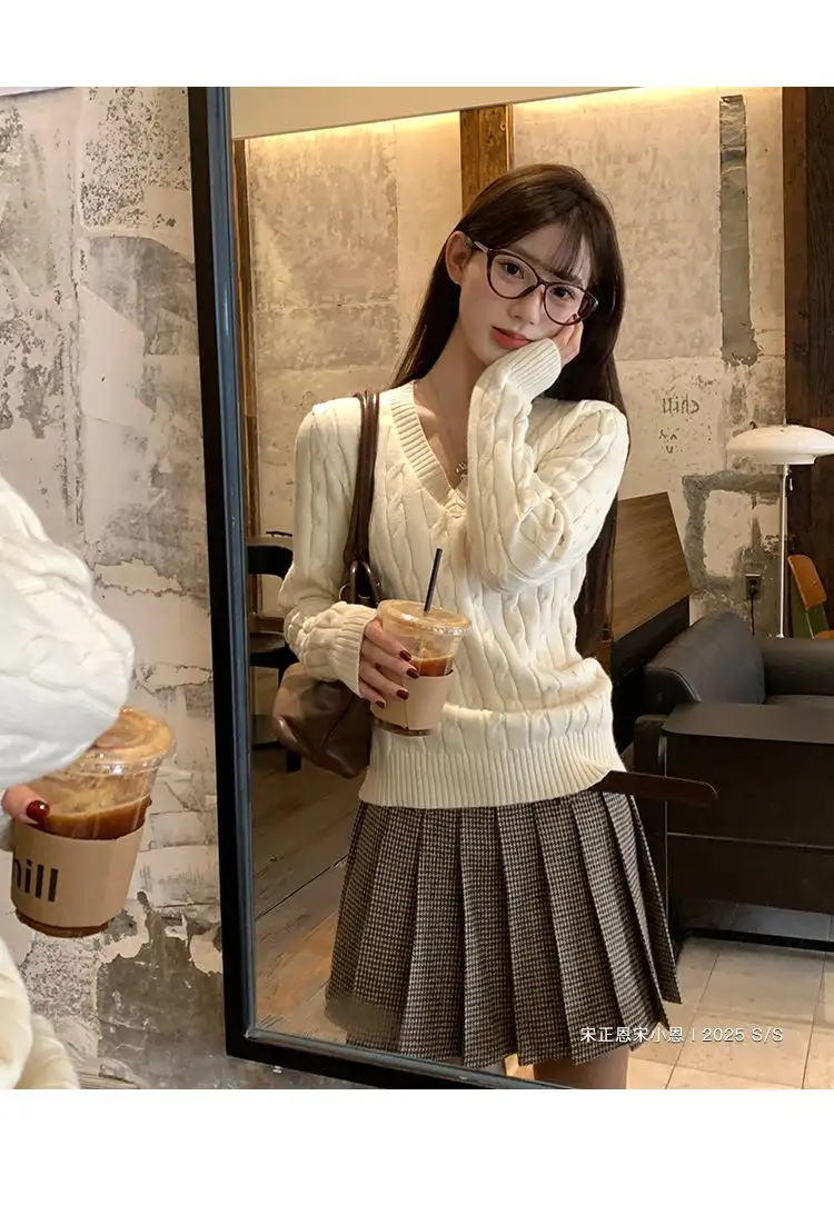 한국인기 루즈핏 꽈배기 V넥 가디건 상세 이미지 12