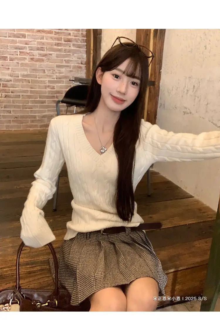 한국인기 루즈핏 꽈배기 V넥 가디건 상세 이미지 19