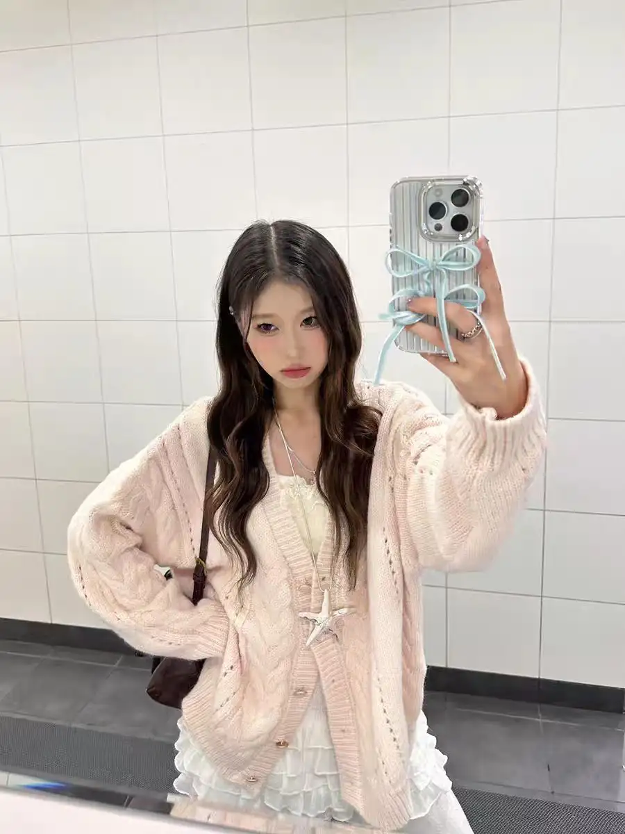 러블리 핑크 V넥 꽈배기 가디건 상세 이미지 5