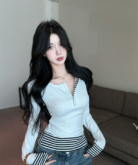 실사 스트라이프 배색 페이크 레이어드 털이 있고 두꺼운 순면 티셔츠 맨위 여성