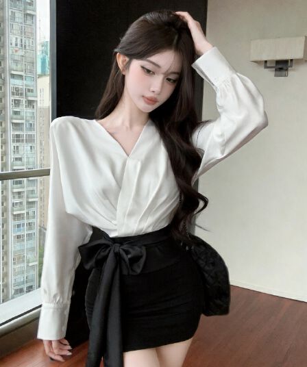 실사 새로운 흑인과 백인 배색 V넥 배트윙 소매 스트랩 허리 수축 긴팔 여성 셔츠