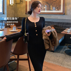 批发林千入秋冬设计感圆领收腰显瘦长裙女气质通勤修身长袖秋冬<b class='q'>连衣裙</b>