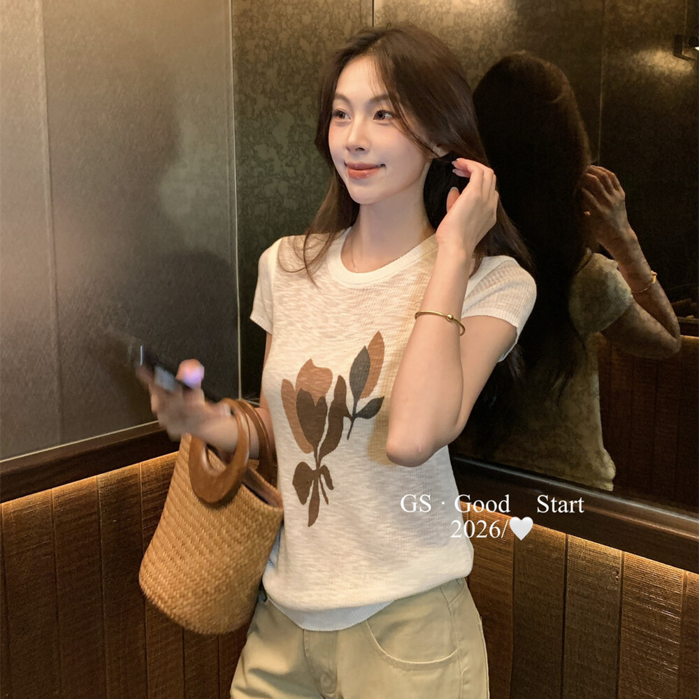 여름 순수한 욕망 프린트 꽃 몸매 가꾸기 슬림해 보이는 반팔 니트 스웨터 예약하기 섹션 부드러운 품격 패션 다용도 작은 셔츠 여성
