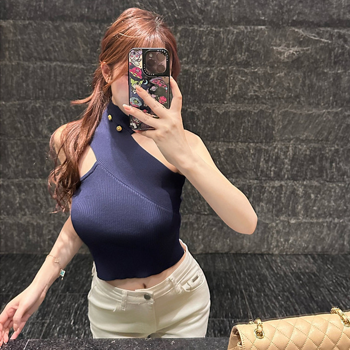 jayky yang 되돌리기 부적 비대칭 비스듬한 어깨 행침 목 조끼 슬립 몸매 가꾸기 쇼트 스타일 니트 맨위